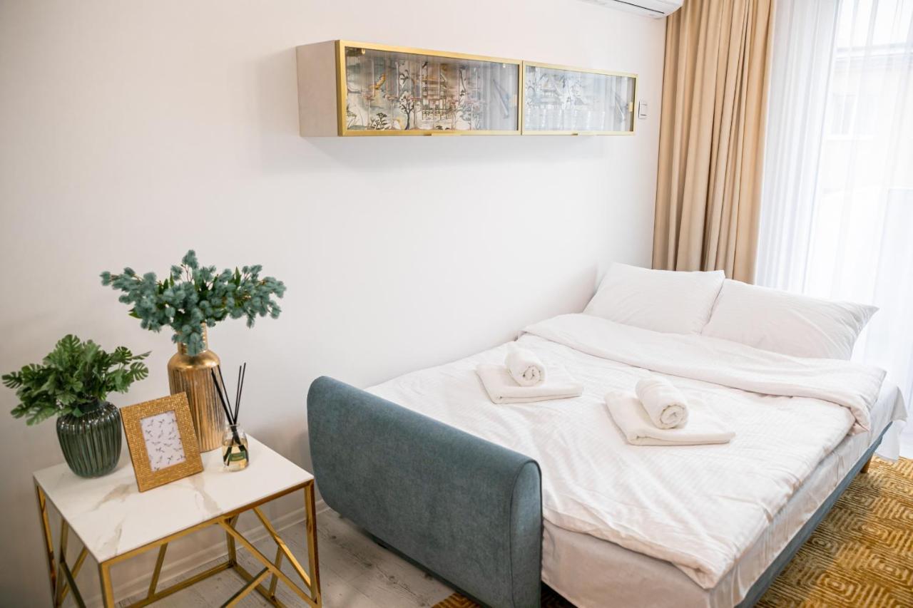 Kazimierza Wielkiego Luxury Apartment Krasków Exterior foto